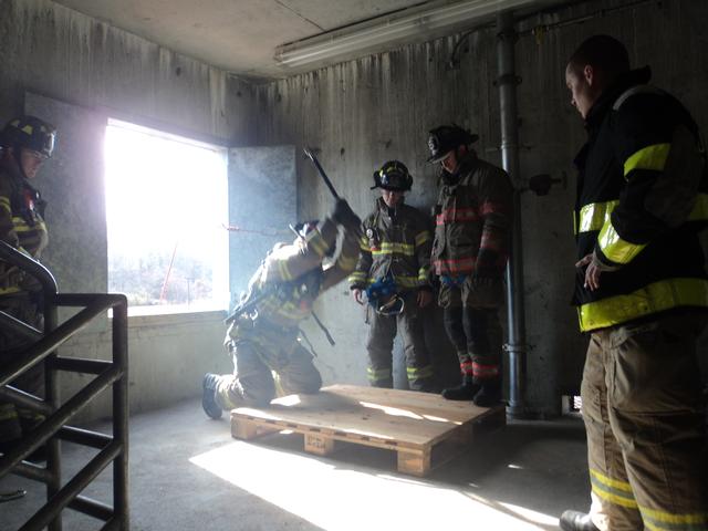 dcfd-firefighters-train-on-self-rescue-bailout-techniques-dunn-s